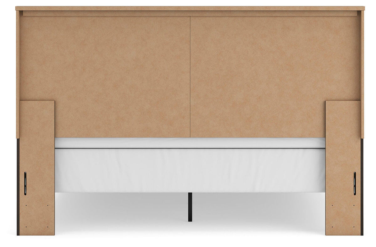 Shaehartin King Panel Bed