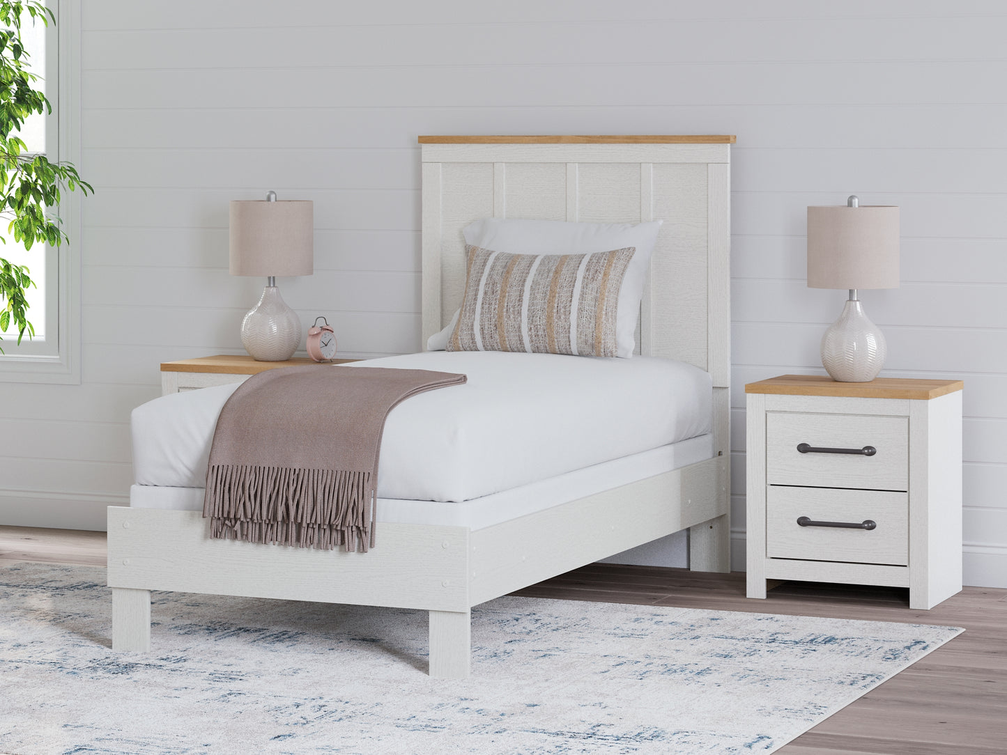 Linnocreek Twin Panel Headboard, Dresser and Mirror