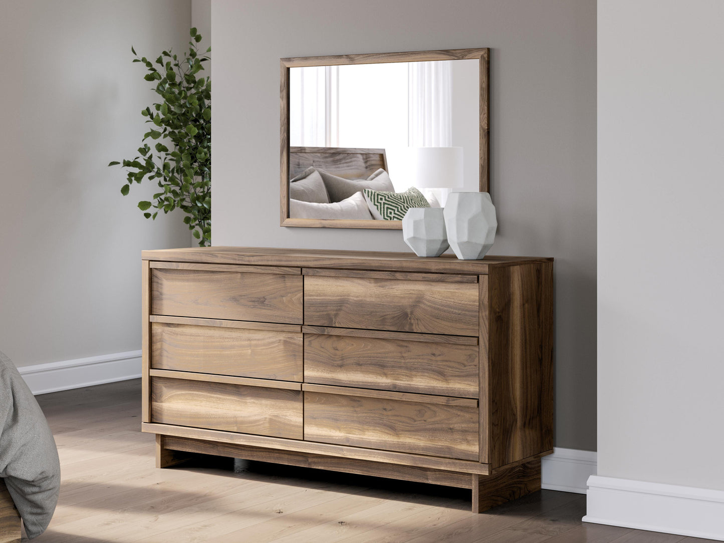 Chirason Queen Panel Bed, Dresser and Mirror Signature Design by Ashley® Bedroom