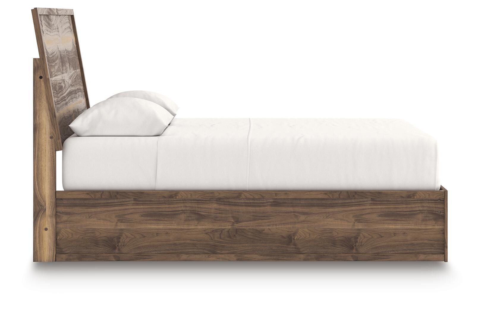 Chirason Queen Panel Bed, Dresser and Mirror Signature Design by Ashley® Bedroom