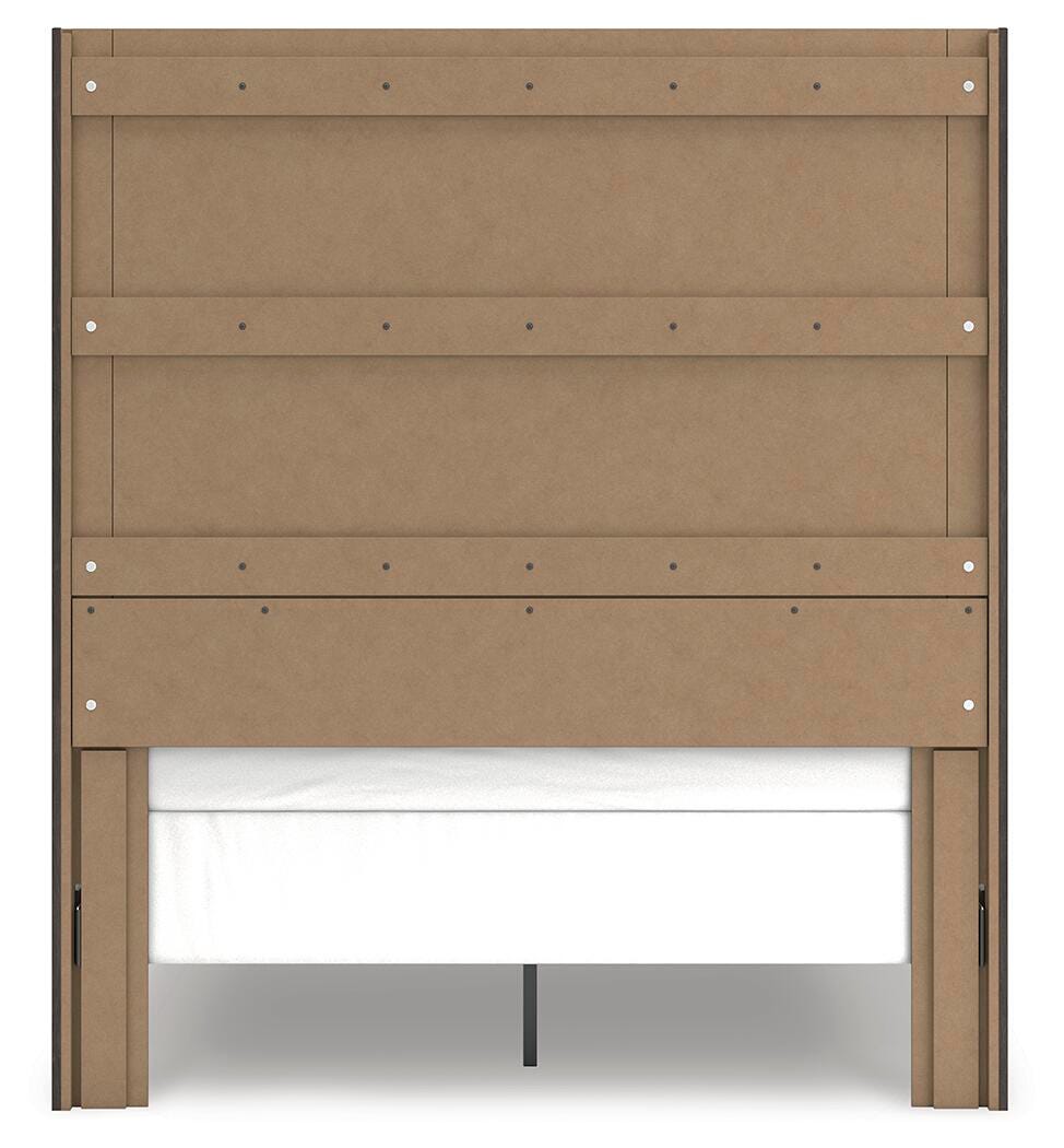 Fraluna Queen Panel Bed, Dresser and Mirror Signature Design by Ashley® Bedroom