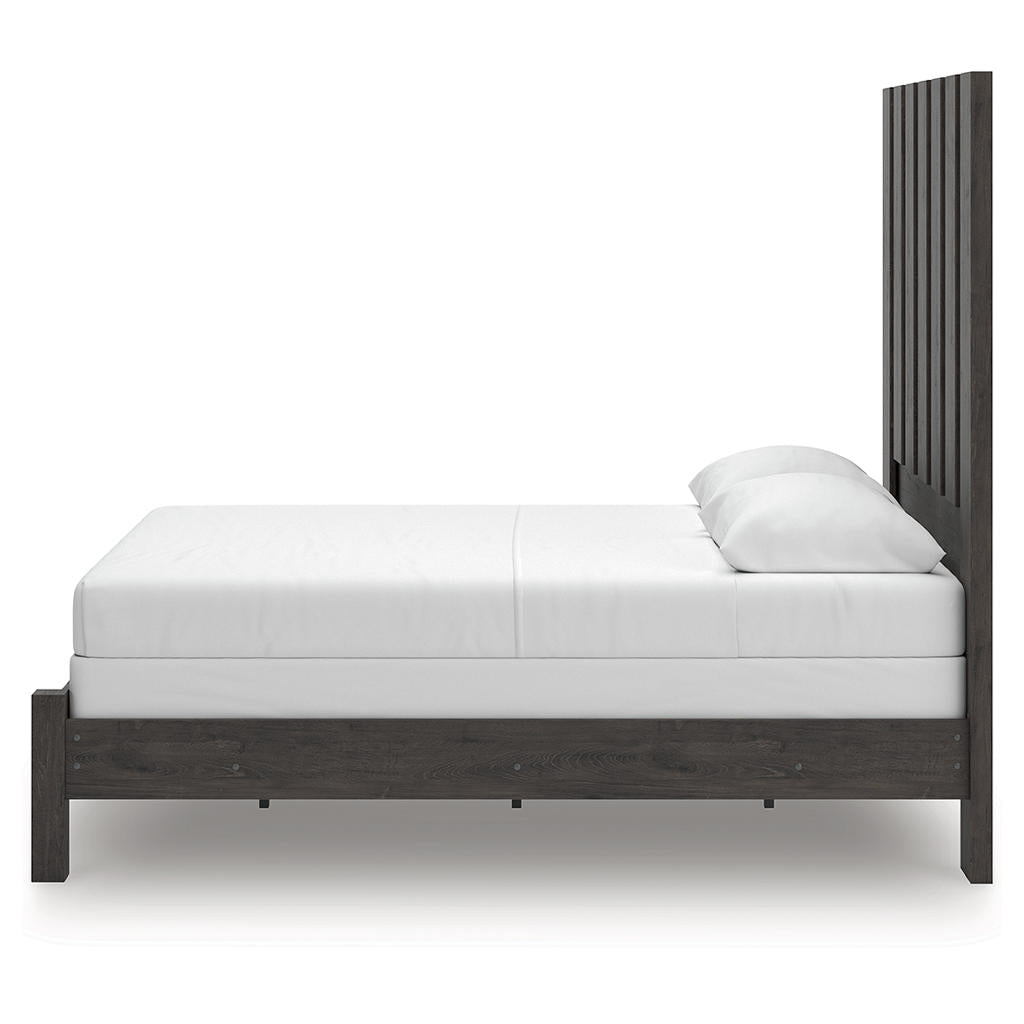 Fraluna Queen Panel Bed Signature Design by Ashley® Bedroom