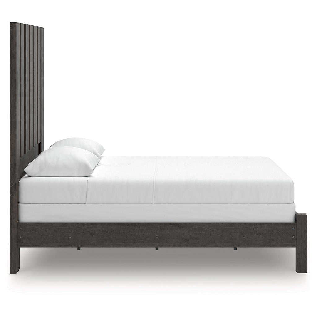 Fraluna Queen Panel Bed Signature Design by Ashley® Bedroom