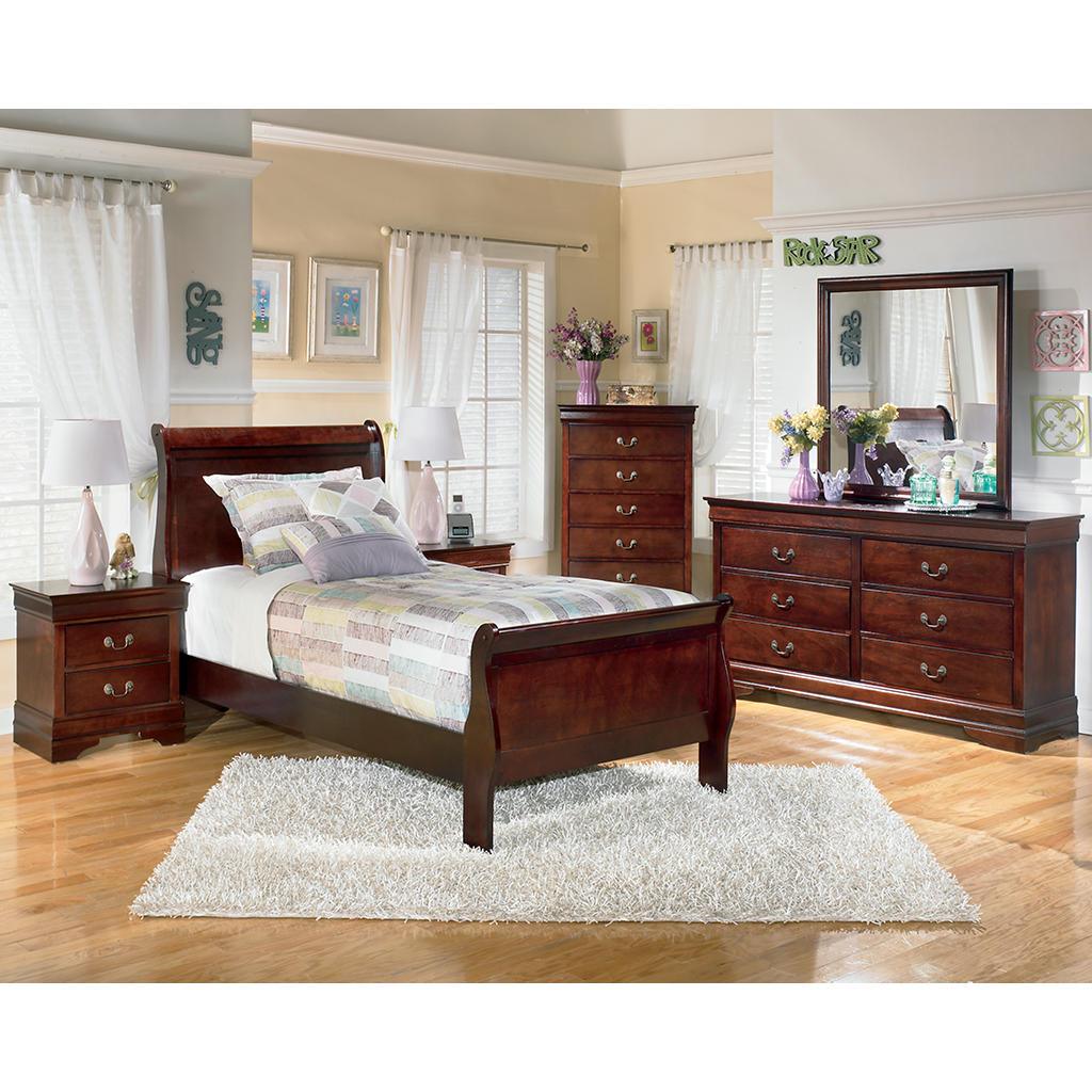Alisdair Twin Sleigh Bed — Heirloom Looks for the Kid Room Signature Design by Ashley® Beds