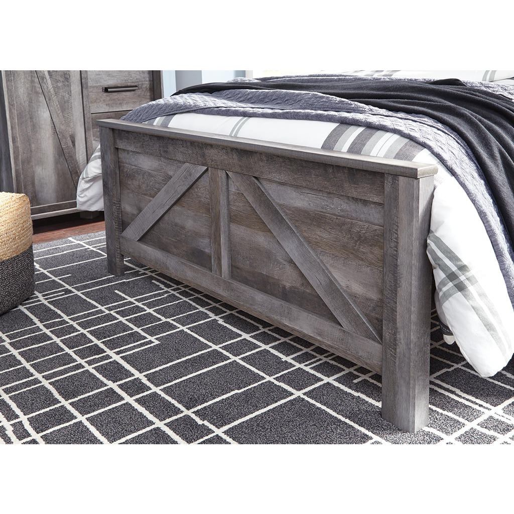 Wynnlow Queen Crossbuck Panel Bed, Dresser, Mirror and Chest Signature Design by Ashley® Uncategorized