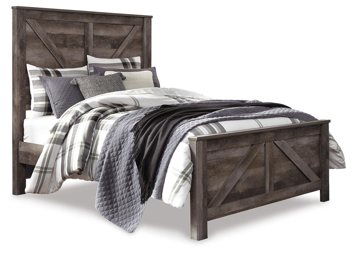 Wynnlow Queen Crossbuck Panel Bed, Dresser and Mirror Signature Design by Ashley® Bedroom