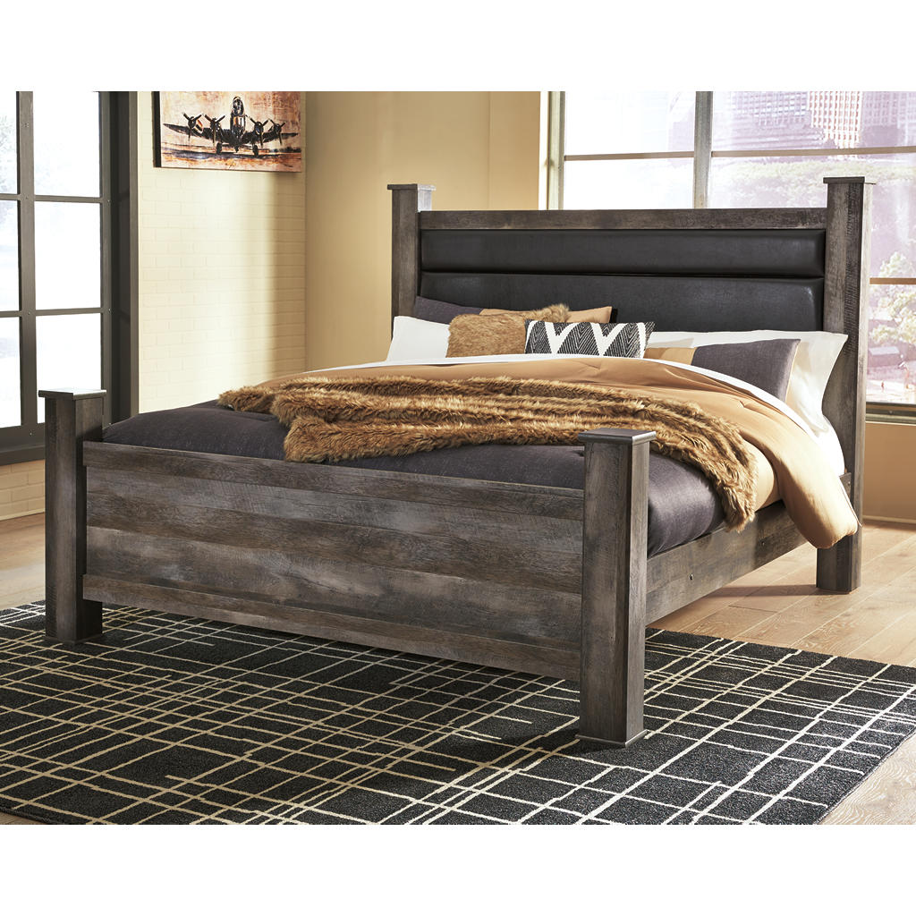 Wynnlow King Poster Bed Signature Design by Ashley® Bedroom