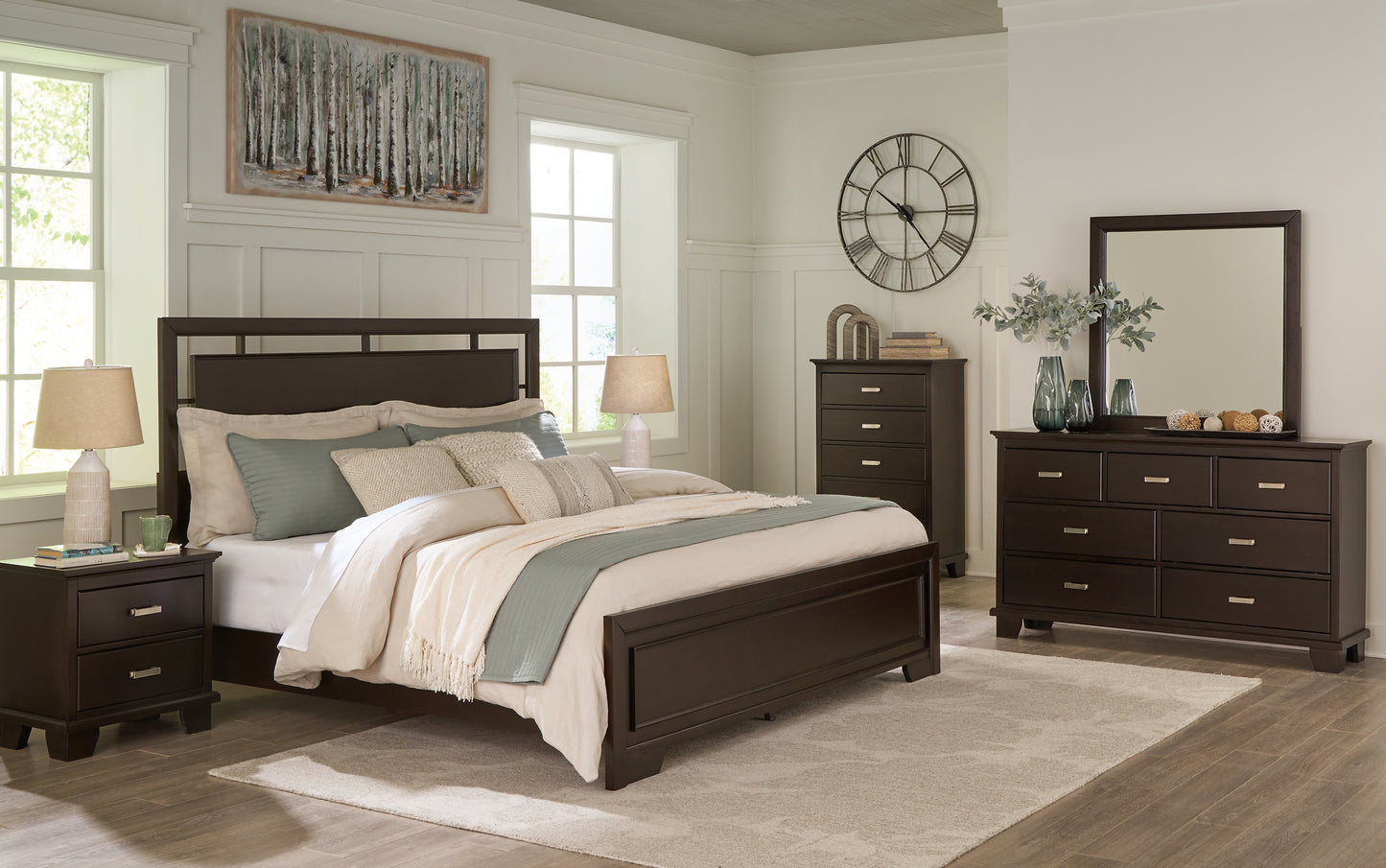 Covetown Queen Panel Bed, Dresser, Mirror and Nightstand