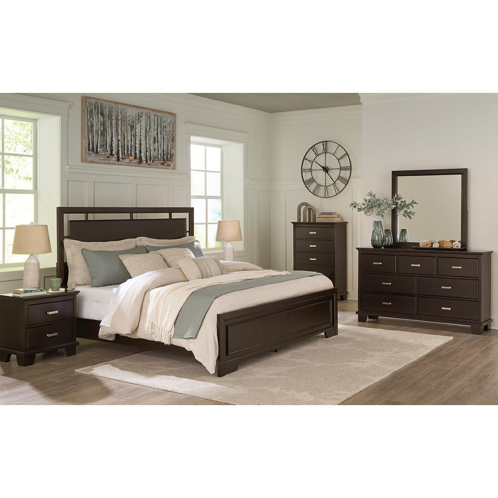 Covetown Queen Panel Bed, Dresser, Mirror and Nightstand Signature Design by Ashley® Uncategorized