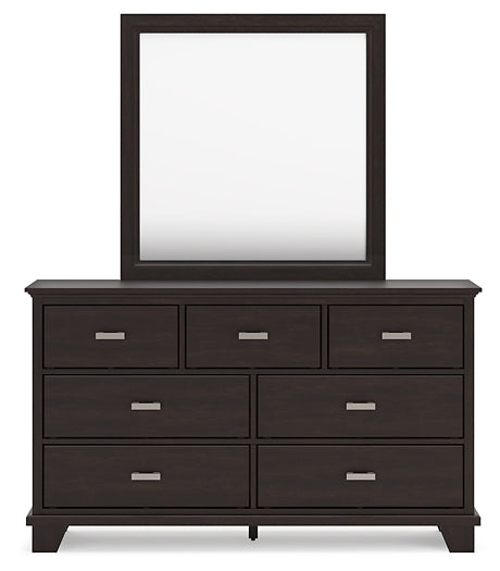 Covetown Queen Panel Bed, Dresser, Mirror and Nightstand