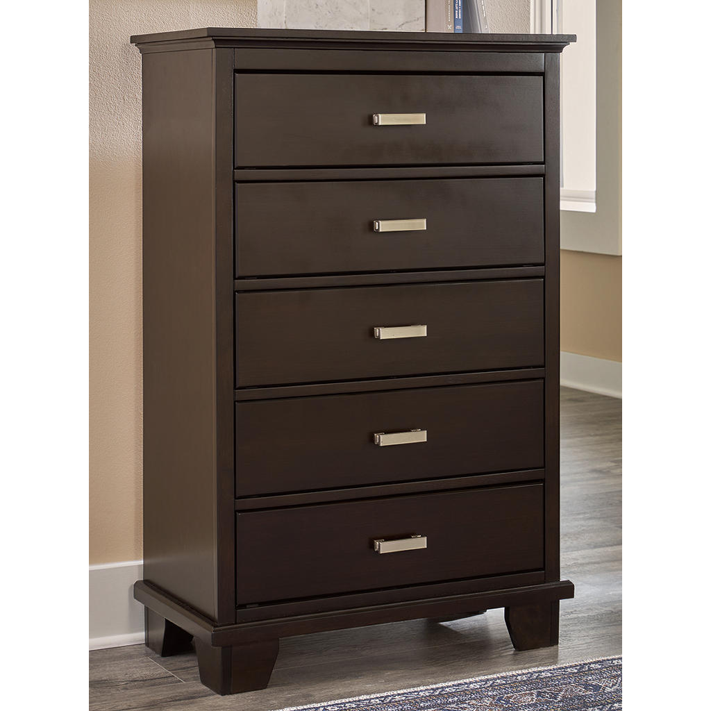 Covetown Queen Panel Bed, Dresser, Mirror, Chest and Nightstand Signature Design by Ashley® Uncategorized