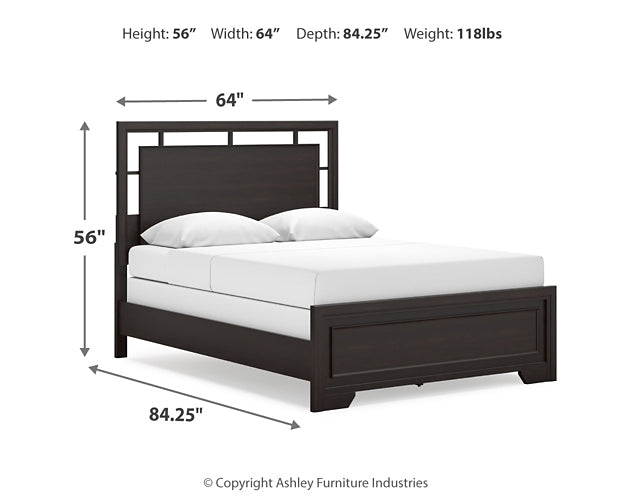 Covetown Queen Panel Bed, Dresser, Mirror and Nightstand