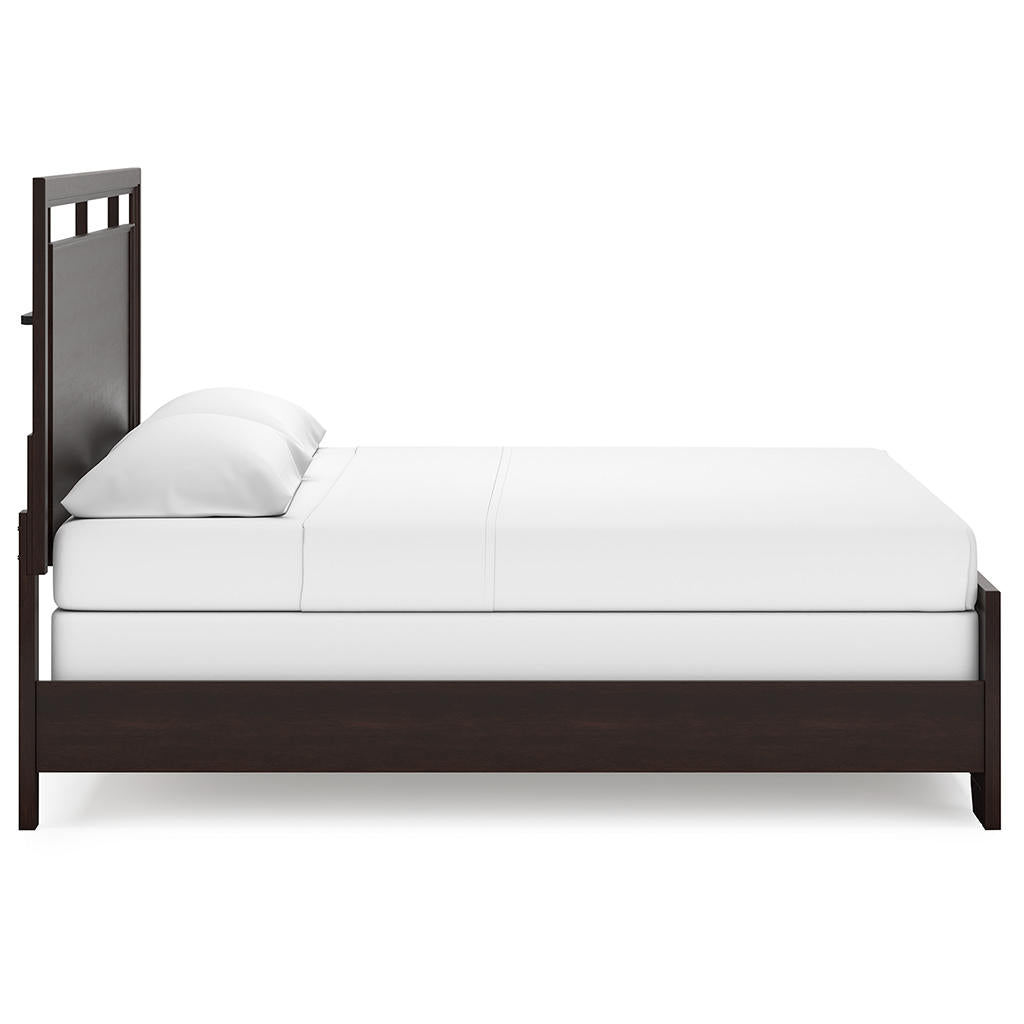 Covetown King Panel Bed, Dresser, Mirror and Nightstand Signature Design by Ashley® Uncategorized