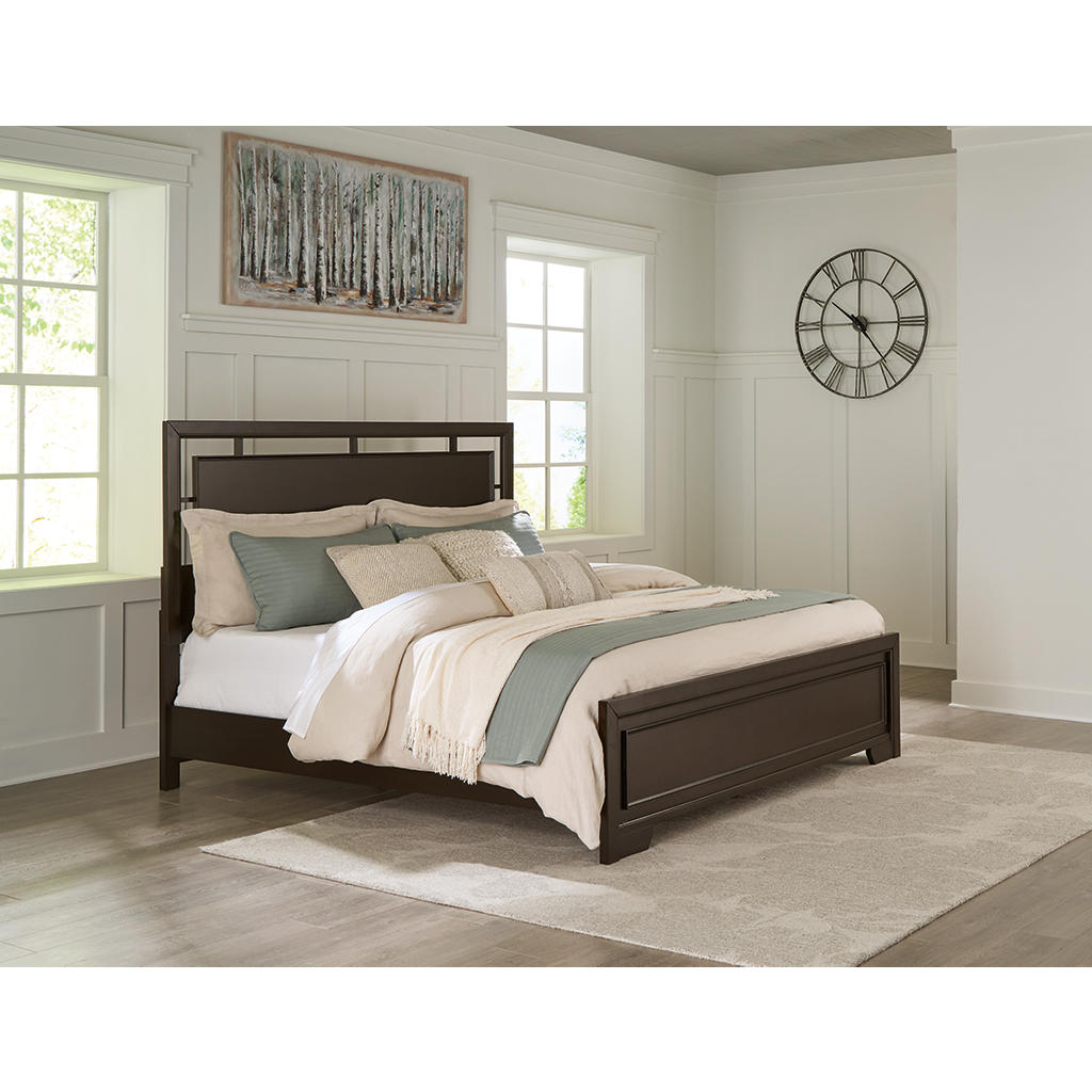 Covetown King Panel Bed, Dresser, Mirror and Nightstand Signature Design by Ashley® Uncategorized
