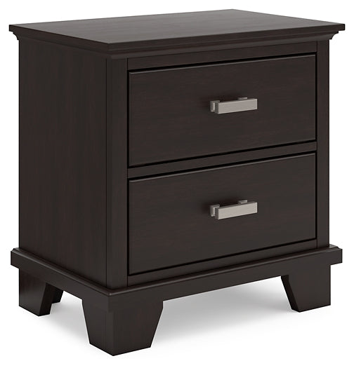 Covetown Queen Panel Bed, Dresser, Mirror and Nightstand