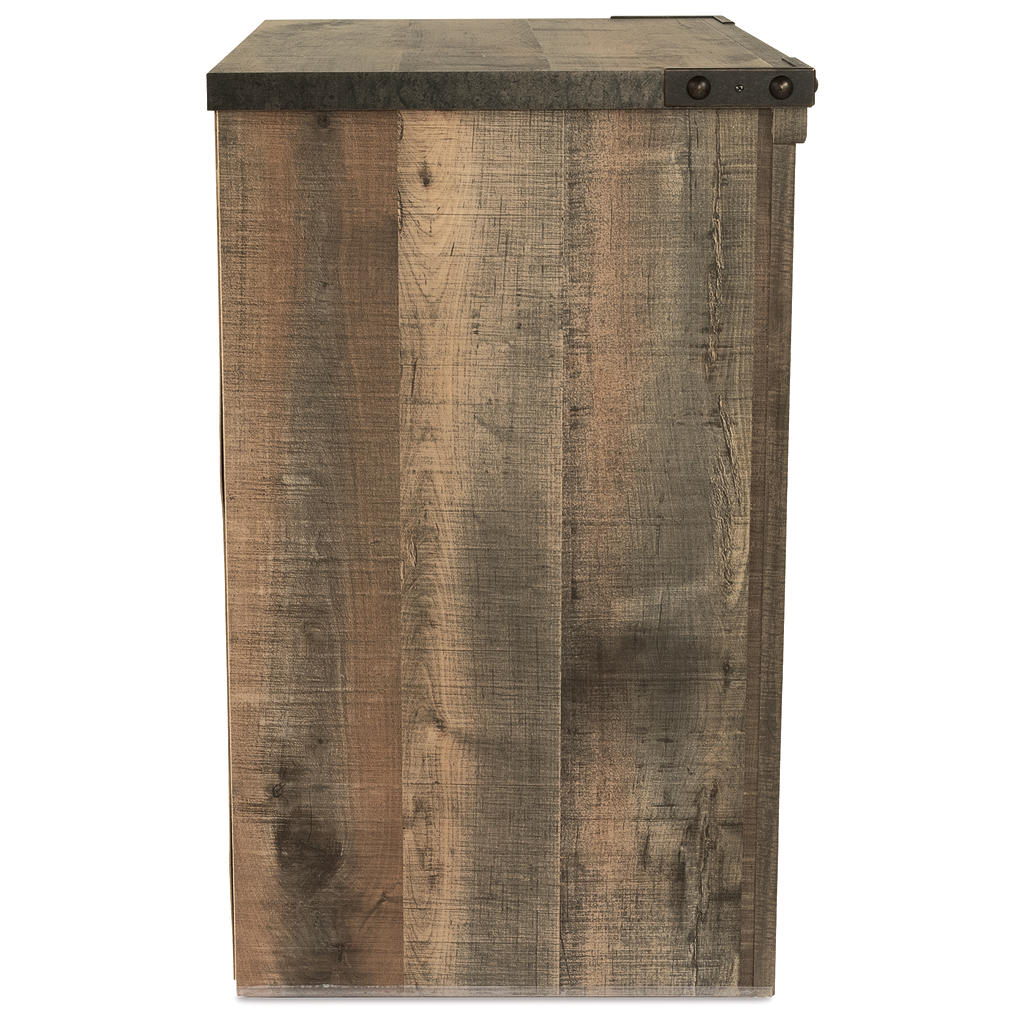 Trinell Queen Panel Bed, Chest and 2 Nightstands Signature Design by Ashley® Uncategorized