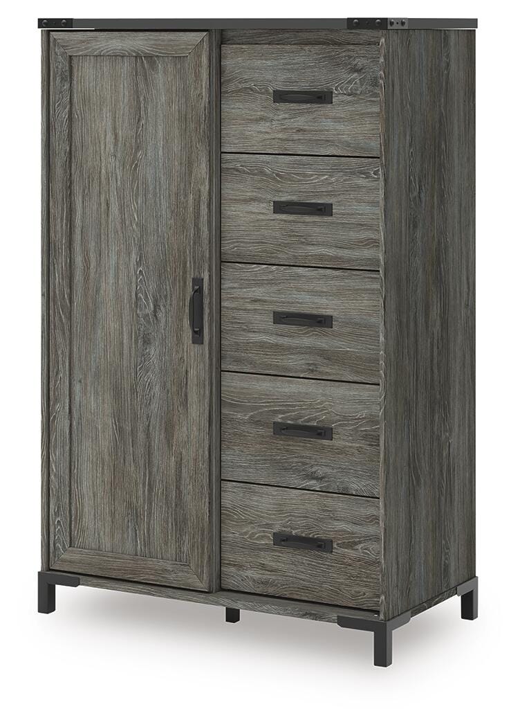 Frandern Queen Panel Bed, Dresser, Mirror, Chest and 2 Nightstands
