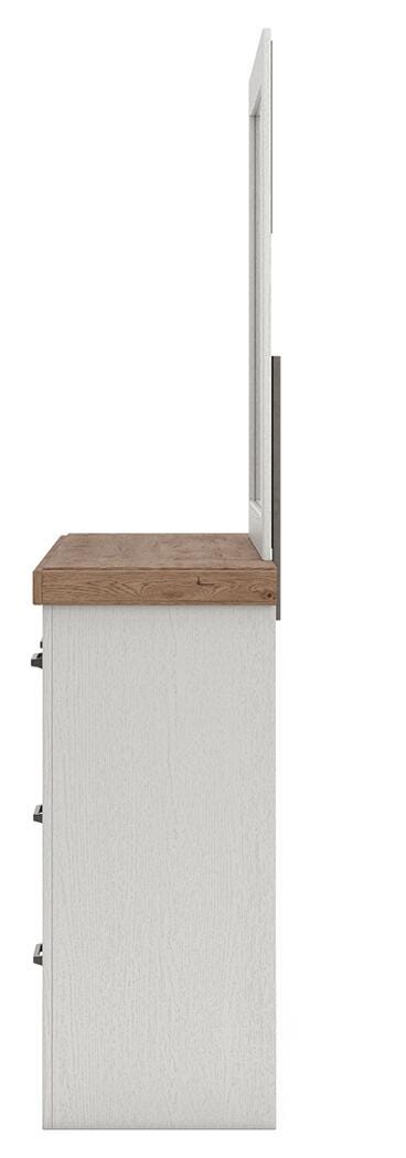 Savonport Queen Panel Bed, Dresser and Mirror — 3-Piece Set Benchcraft® Bedroom