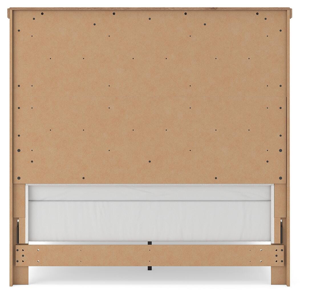 Savonport Queen Panel Bed, Dresser and Mirror — 3-Piece Set Benchcraft® Bedroom