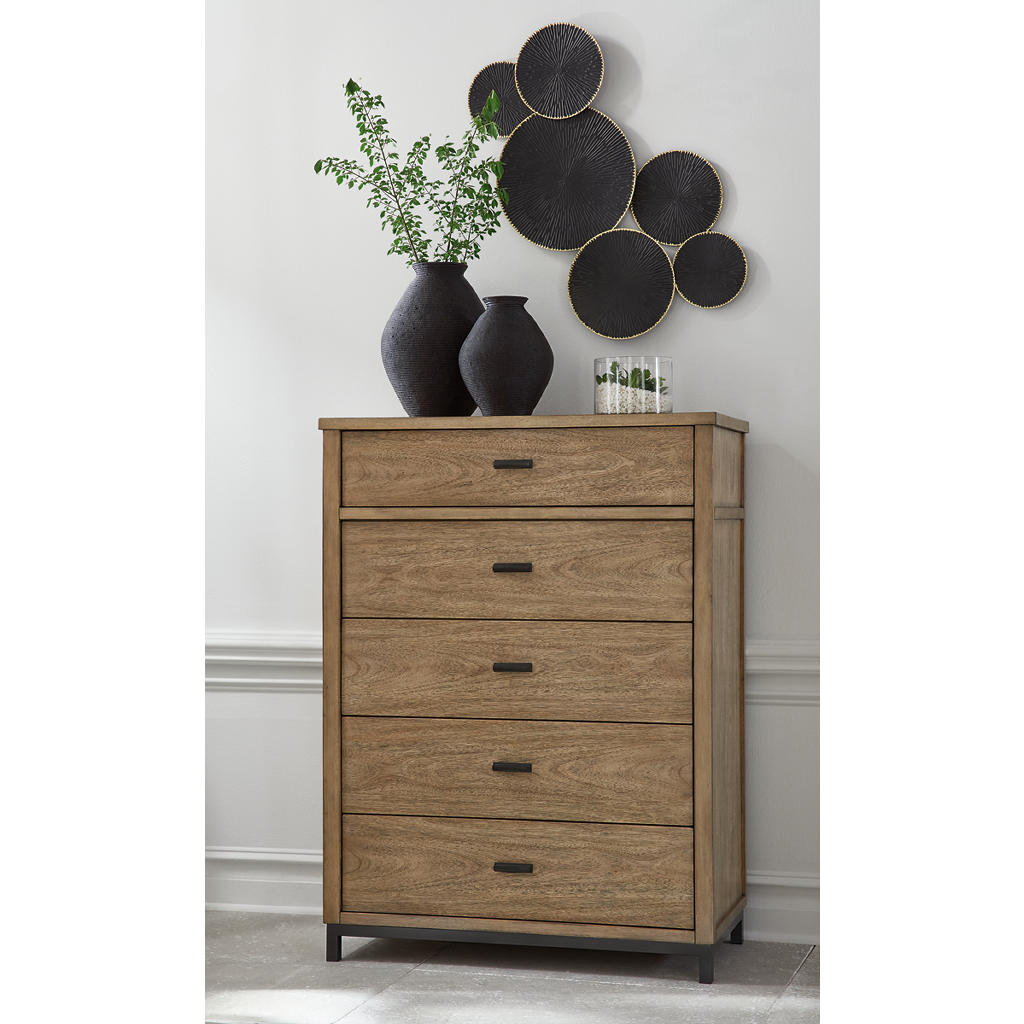 Tomtyn Chest of Drawers Benchcraft® Bedroom