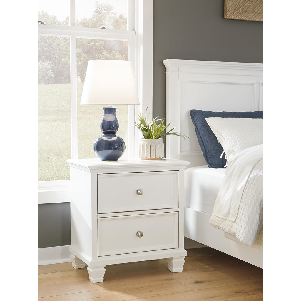 Fortman King Panel Bed, Dresser, Mirror, Chest and 2 Nightstands Signature Design by Ashley® Uncategorized