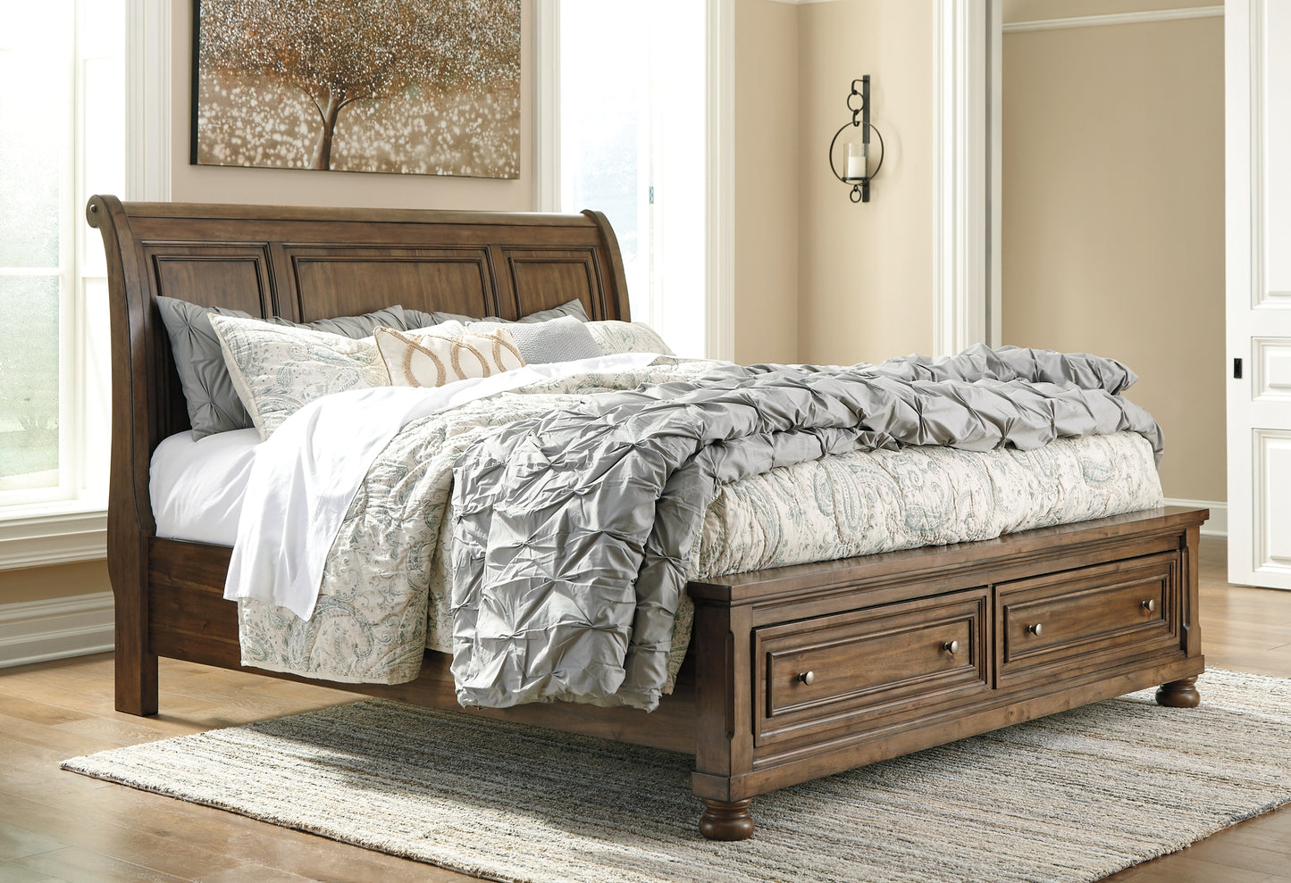 Flynnter King Sleigh Bed with 2 Storage Drawers