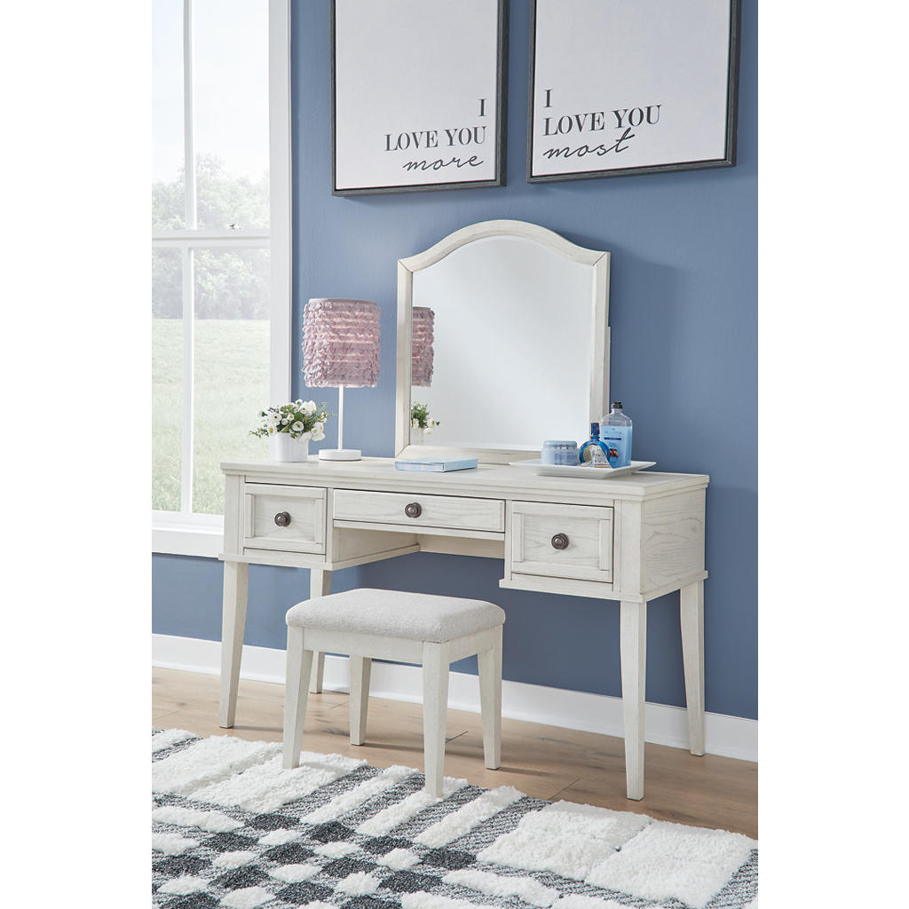 Robbinsdale Mirrored Vanity with Bench Signature Design by Ashley® Bedroom