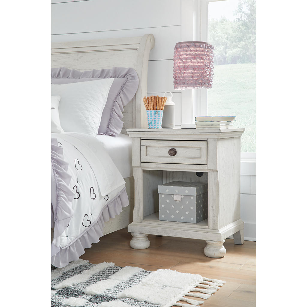 Robbinsdale Nightstand Signature Design by Ashley® Bedroom