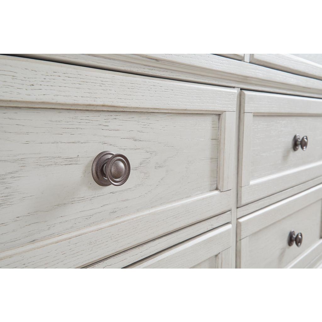 Robbinsdale Dresser — 6 Drawers, Felt-Lined Uppers Signature Design by Ashley® Bedroom