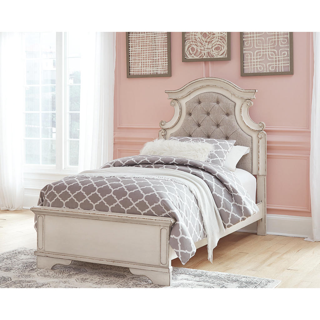 Realyn Twin Panel Bed, Dresser, Mirror and Nightstand Signature Design by Ashley® Uncategorized