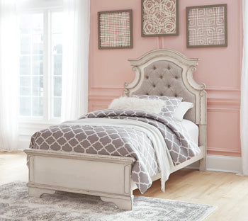 Realyn Twin Panel Bed — Button-Tufted, Chipped White Signature Design by Ashley® Beds