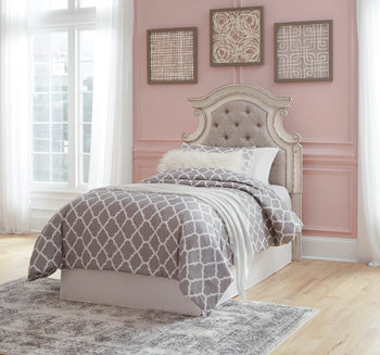 Realyn Twin Upholstered Panel Headboard Signature Design by Ashley® Headboards