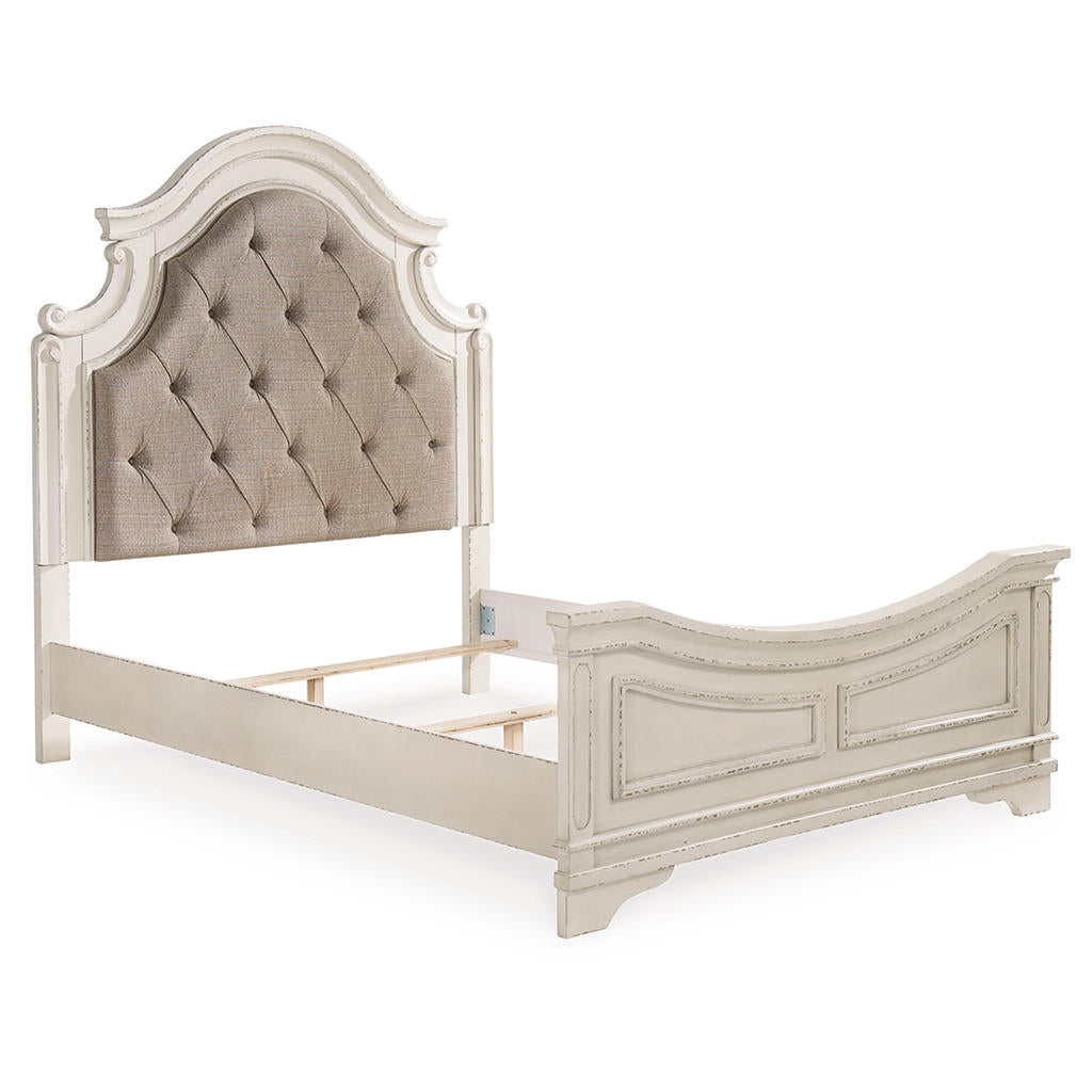 Realyn Queen Panel Bed and Dresser Signature Design by Ashley® Uncategorized