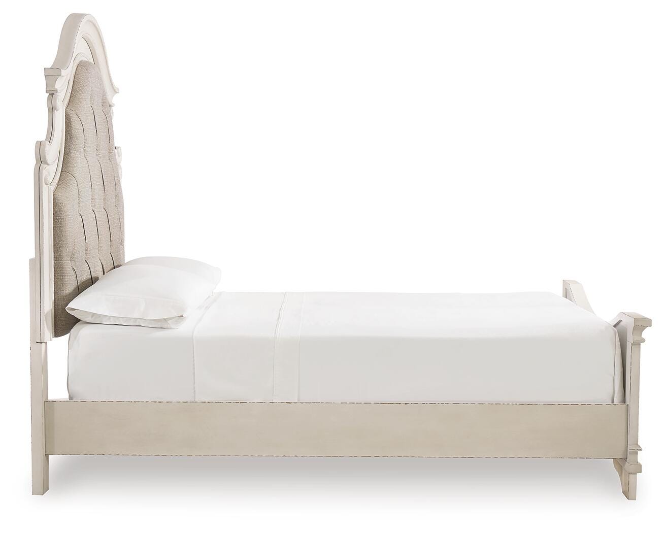 Realyn Queen Upholstered Panel Bed, Dresser and Nightstand Signature Design by Ashley® Bedroom