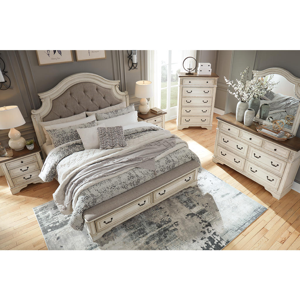 Realyn King Upholstered Bed Signature Design by Ashley® Bedroom