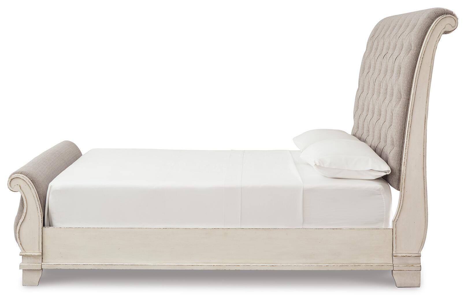 Realyn King Upholstered Sleigh Bed, Dresser and 2 Nightstands Signature Design by Ashley® Bedroom
