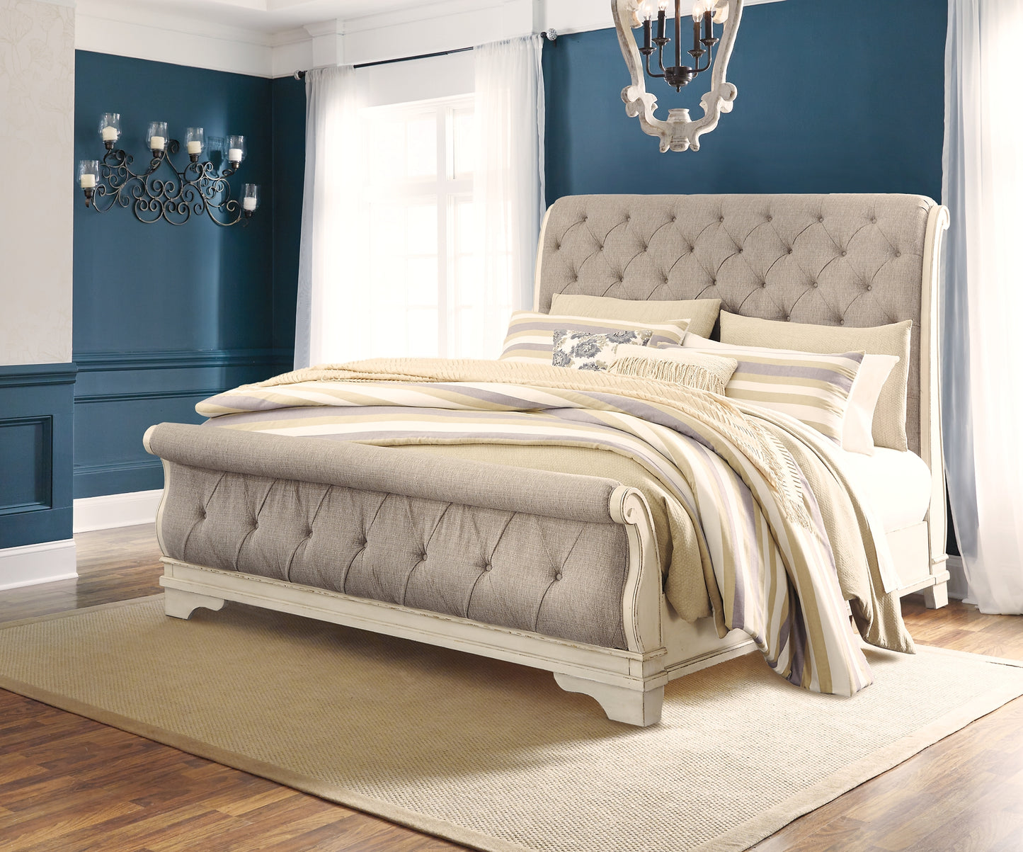 Robbinsdale Queen Sleigh Bed with Storage