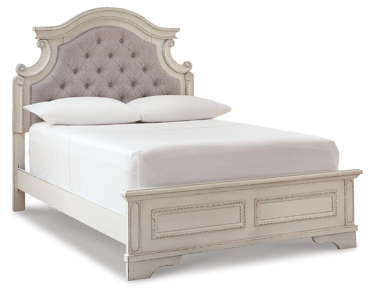 Realyn Two-Tone Bed, Dresser, Mirror and Nightstand (B78) Signature Design by Ashley®