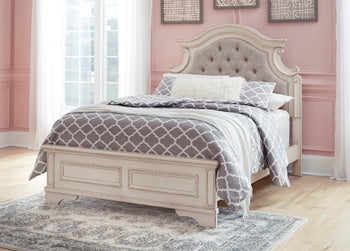 Realyn Full Panel Bed Signature Design by Ashley® Beds