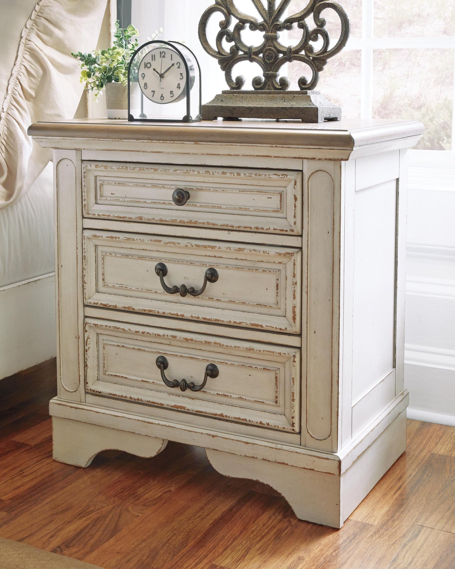 Realyn Twin Day Bed with Storage, Dresser, Mirror and Nightstand