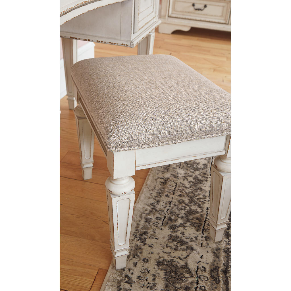 Realyn King Panel Bed, Dresser, Mirror, Chest, Vanity and Nightstand Signature Design by Ashley® Uncategorized