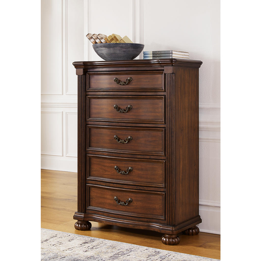 Lavinton Queen Poster Bed, Dresser, Mirror, Chest and Nightstand Signature Design by Ashley® Uncategorized