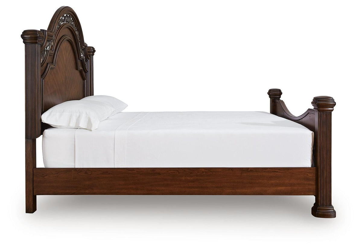Lavinton King Poster Bed 6-Piece Set — Chest, Mirror, Nightstand Signature Design by Ashley® Bedroom