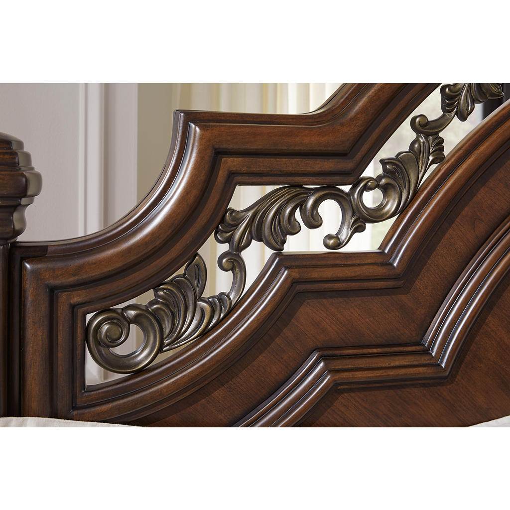 Lavinton Queen Poster Bed, Dresser, Mirror and Nightstand Signature Design by Ashley® Uncategorized