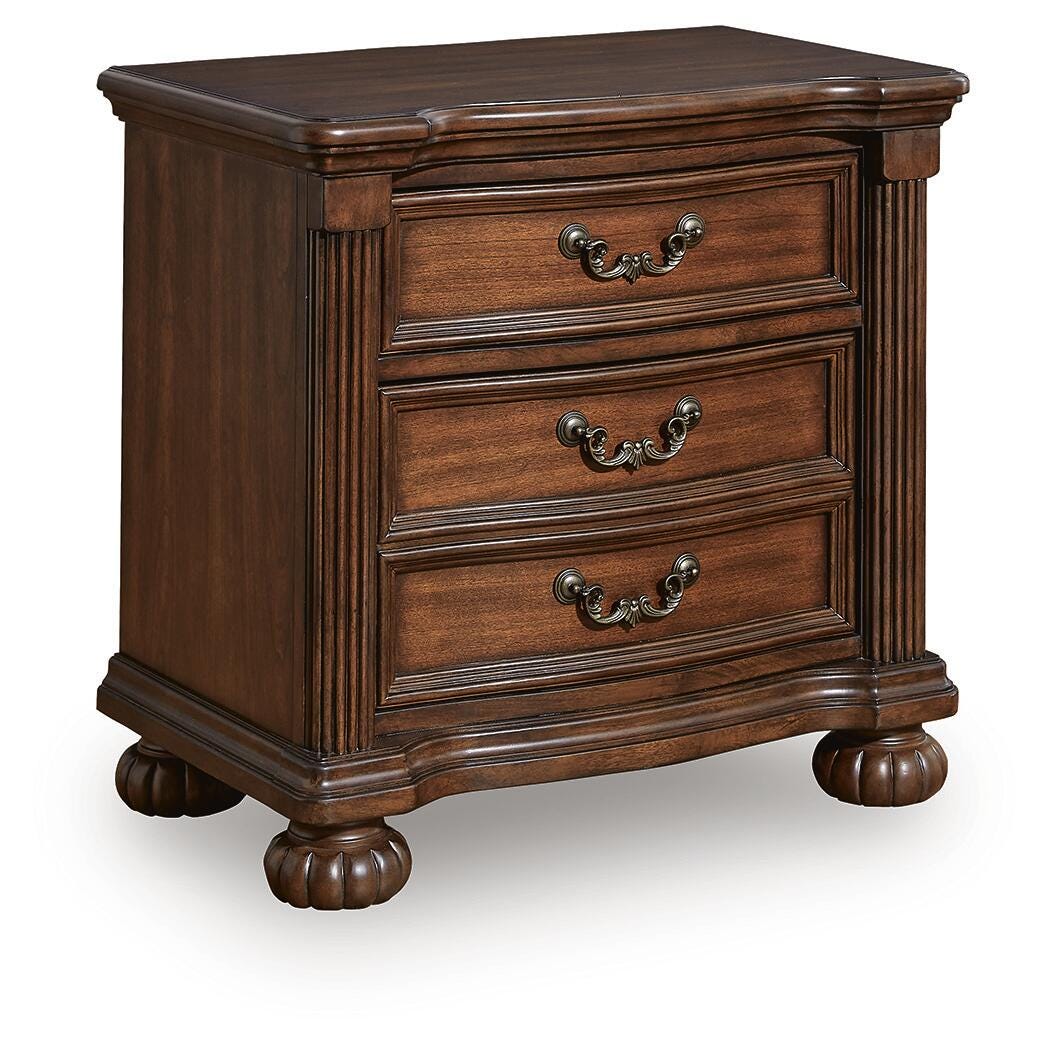 Lavinton California King Poster Bed, Dresser, Mirror and 2 Nightstands