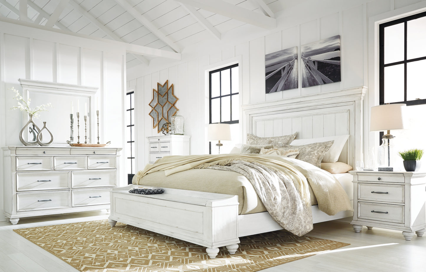 Kanwyn Queen Panel Bed
