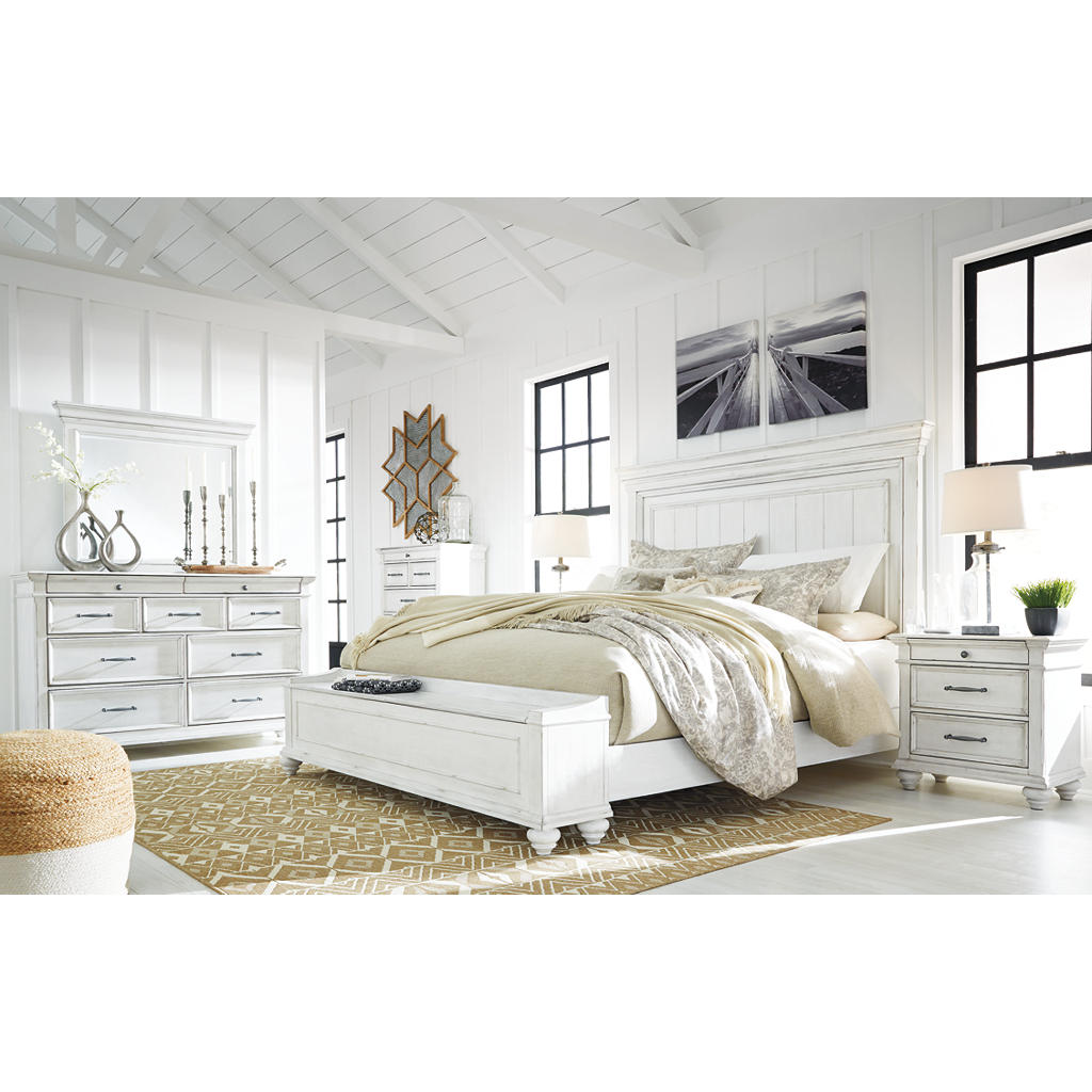 Kanwyn Queen Panel Bed with Storage Bench Benchcraft® Bedroom