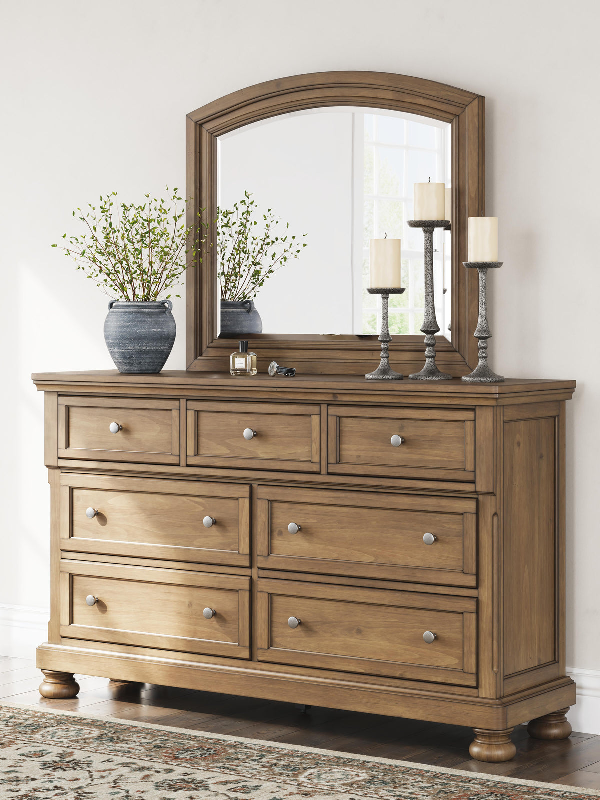 Feddinger Queen Panel Bed 7-Piece Set — Chest, 2 Nightstands Signature Design by Ashley® Bedroom