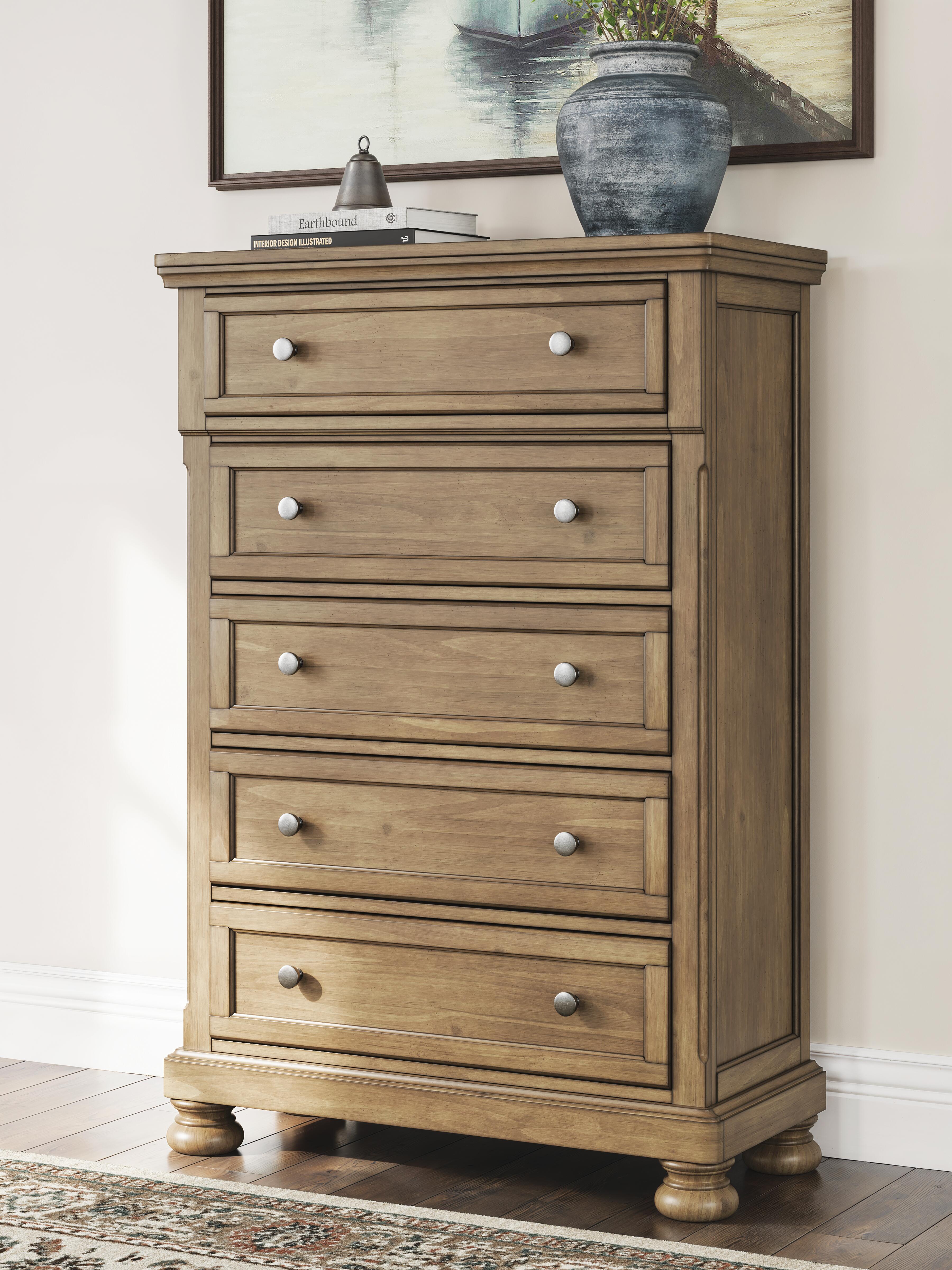 Feddinger Queen Panel Bed 7-Piece Set — Chest, 2 Nightstands Signature Design by Ashley® Bedroom