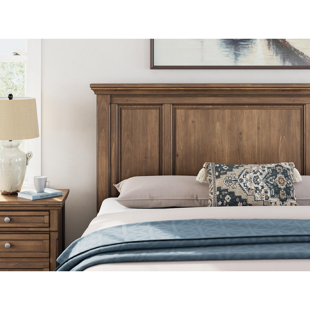 Feddinger Queen Sleigh Bed, Dresser, Mirror, Chest and Nightstand Signature Design by Ashley® Uncategorized